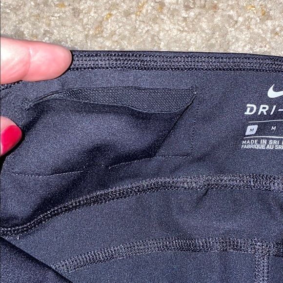 Nike Yoga Pants - Picture 5 of 7